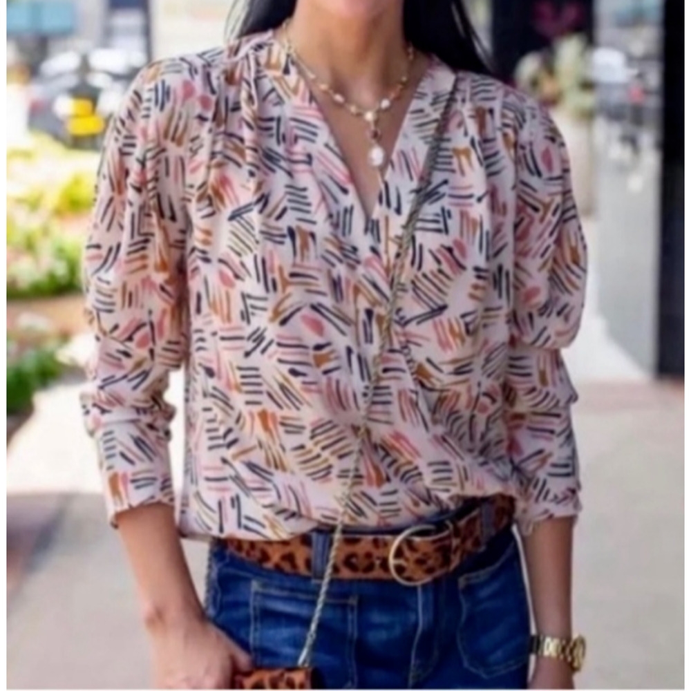 Cabi Marni Blouse Abstract Print Chiffon Deep V Crossover Top 4162 Size Large - Picture 13 of 14